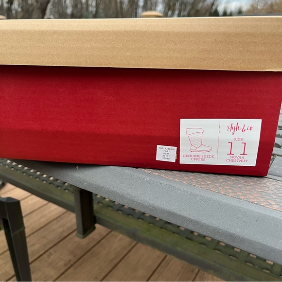 Tan suede cold weather boots. Mid calf. Size 11 - Picture 8 of 10